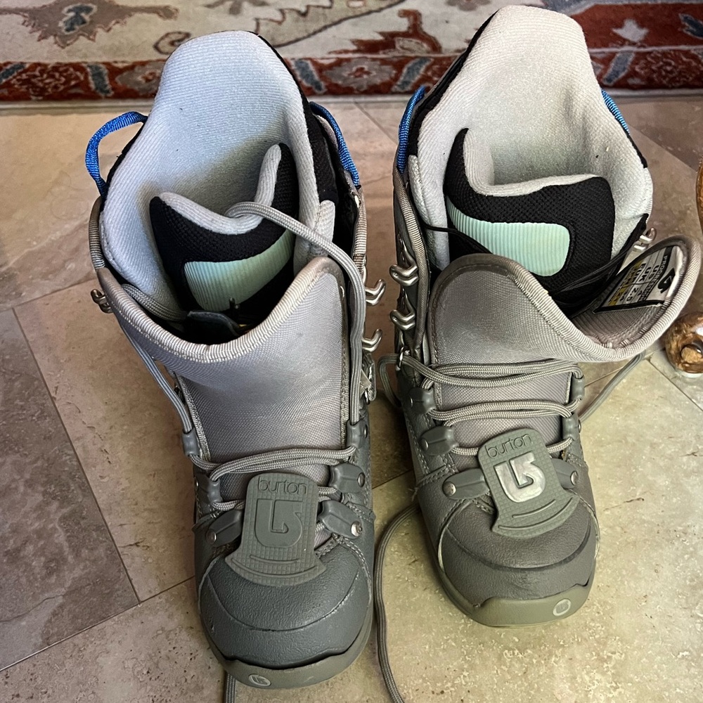 Burton Kids snowboard boots